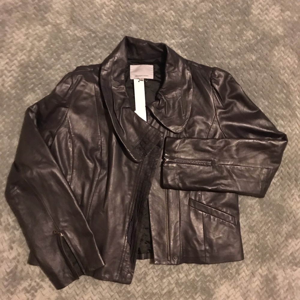 NWT leather jacket Classiques Entier